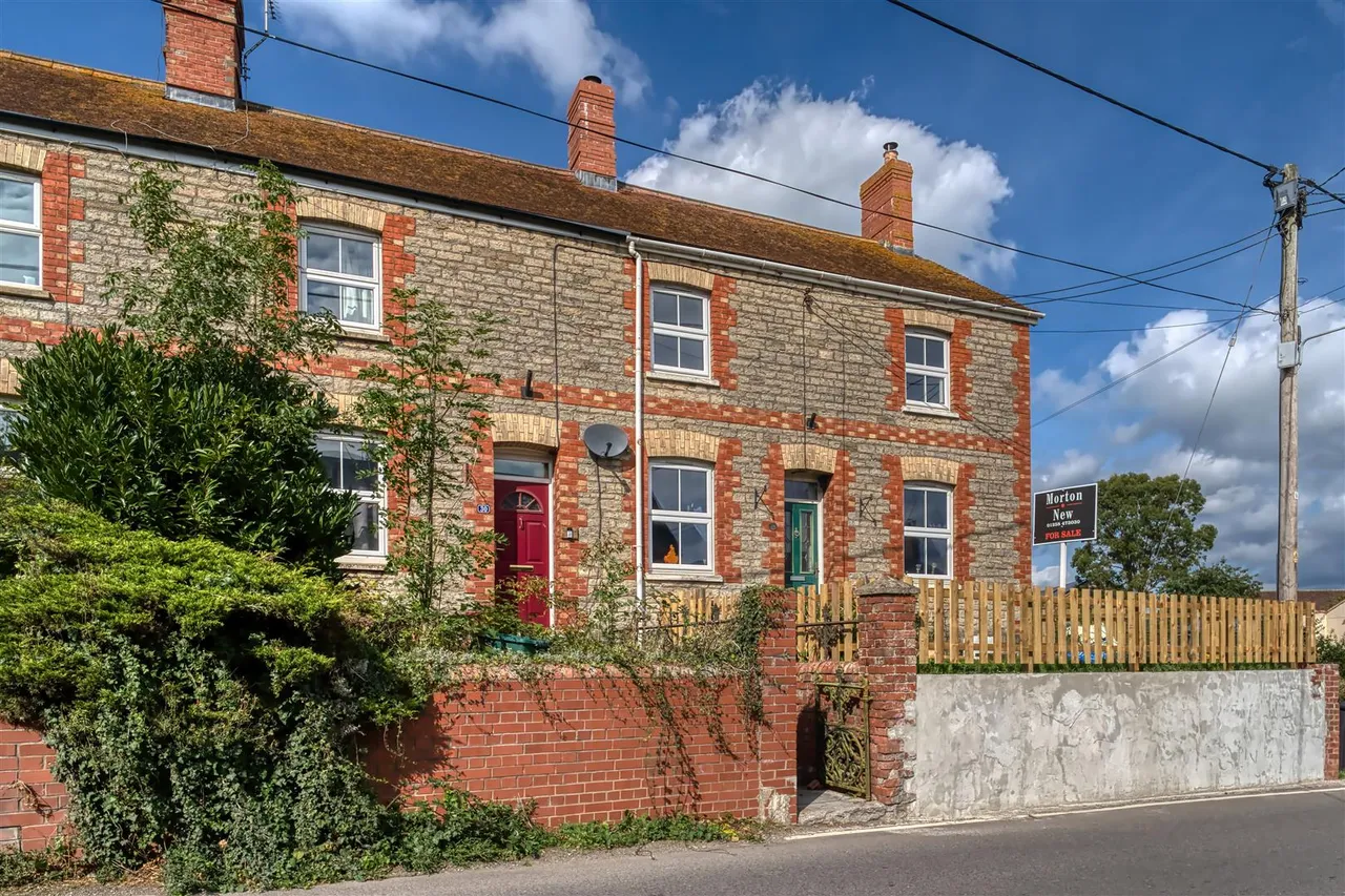 2 bed house for sale, High Street, Templecombe