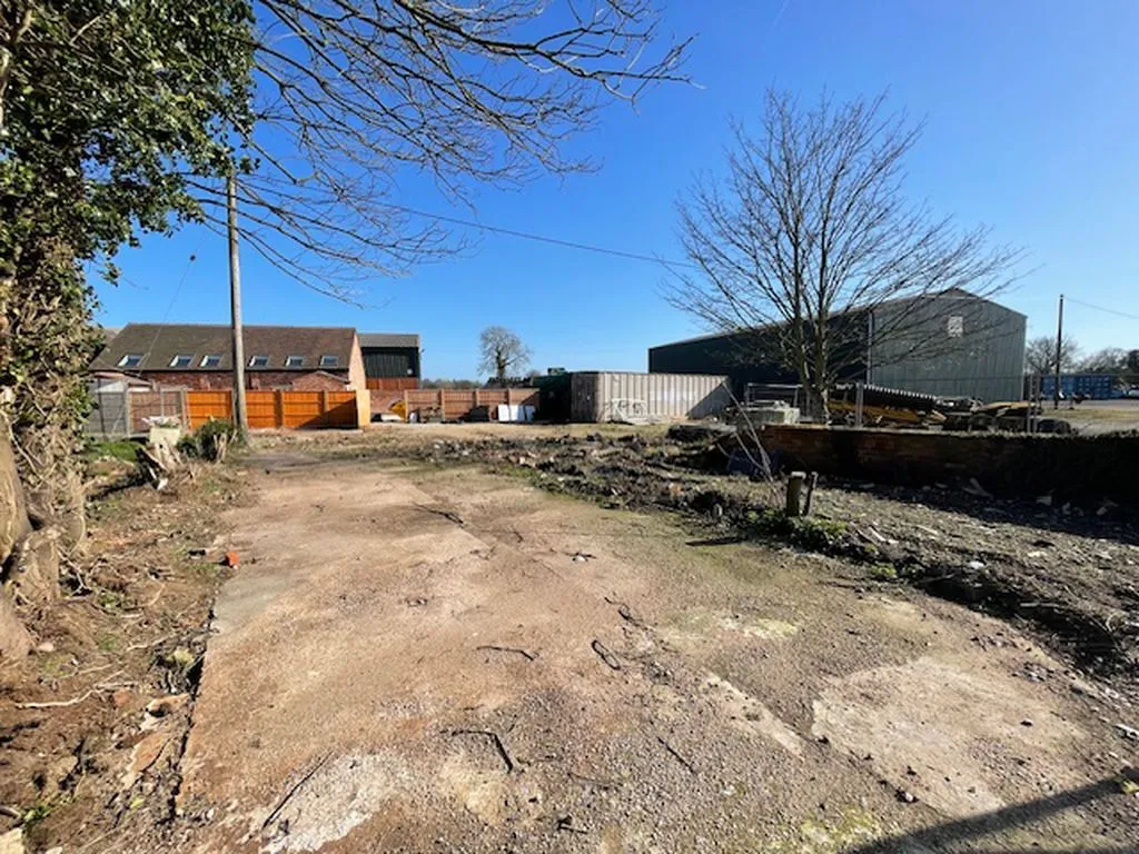 house for sale, Alrewas Road, Kings Bromley, DE13
