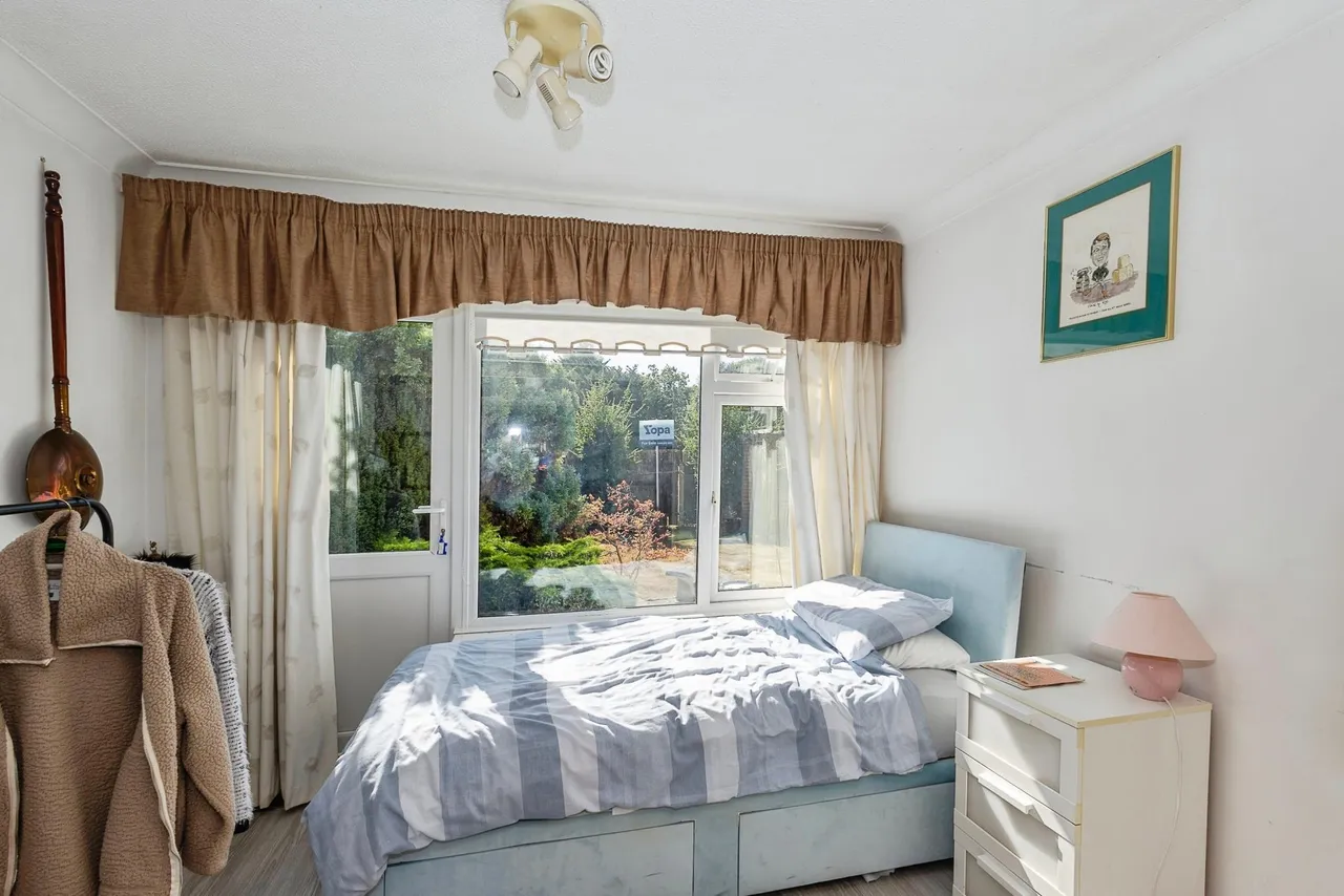 Idsworth Road, Waterlooville, PO8, photo 15