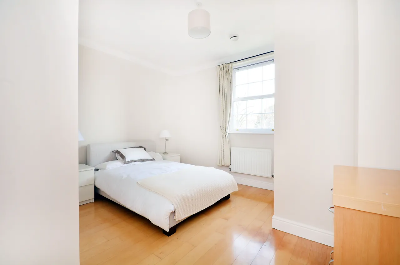 London, SW19, photo 11