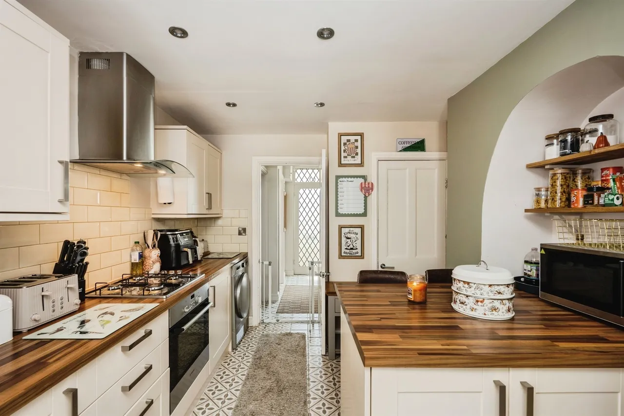 Oakfield Street, Swansea, SA4, photo 11