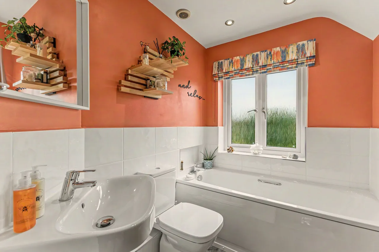 Defford, Worcester, WR8, photo 12