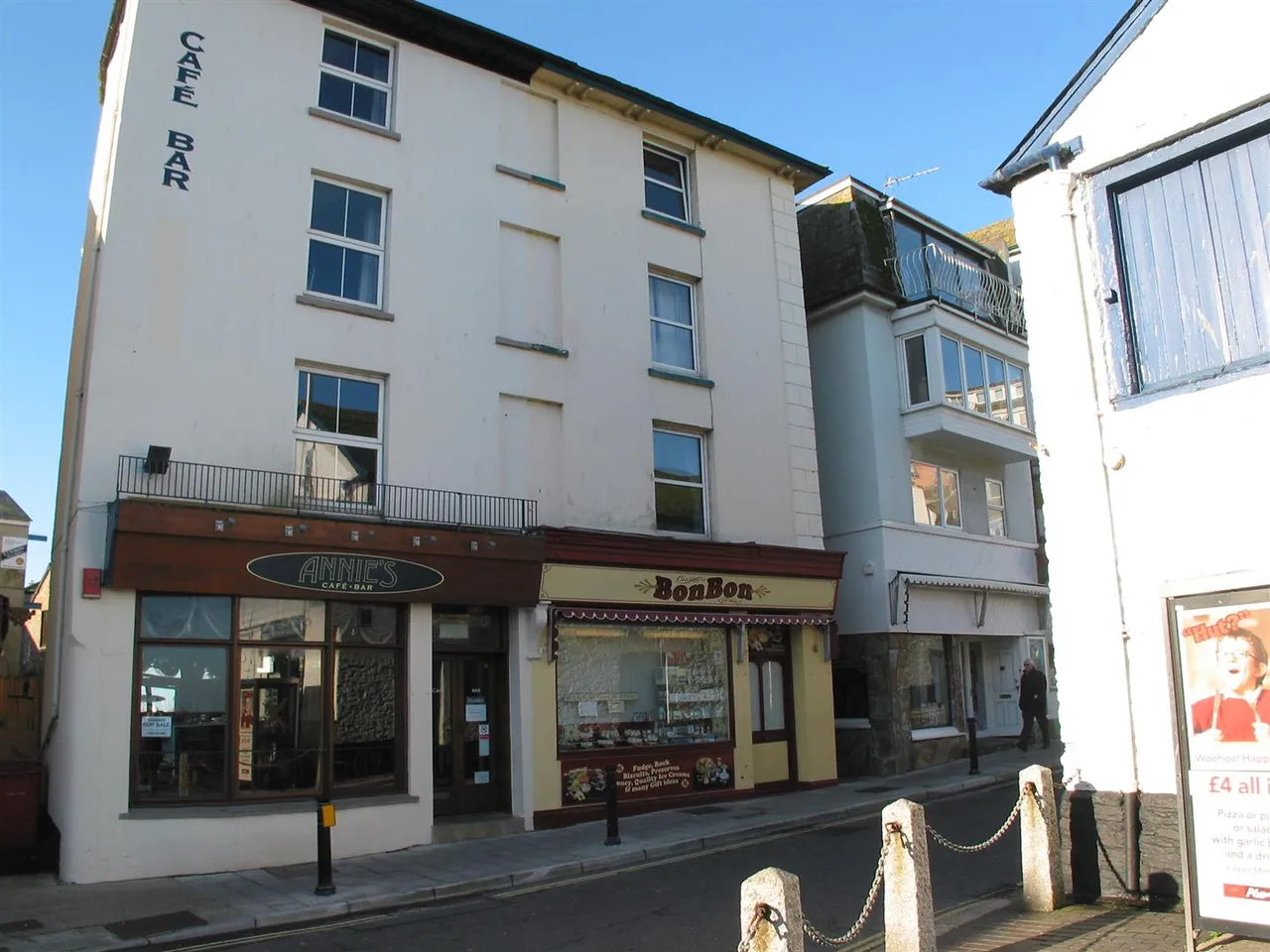 1 bed flat to rent, The Strand