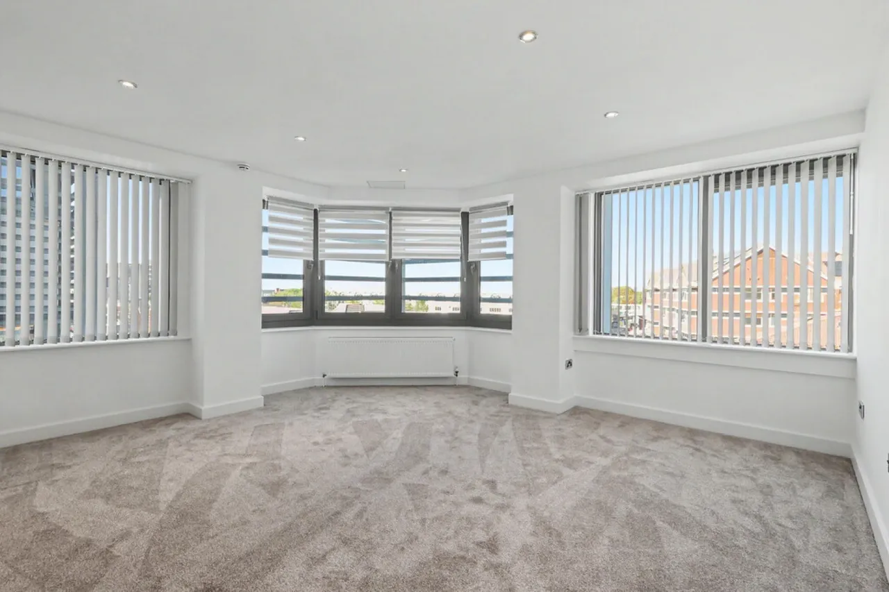 Parkstone Road, BH15, photo 3