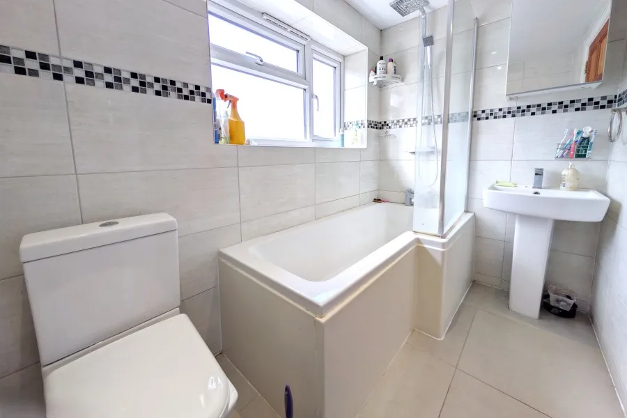 Hammond Road, Woking, GU21, photo 12