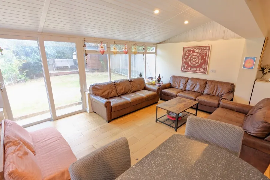 Hammond Road, Woking, GU21, photo 5