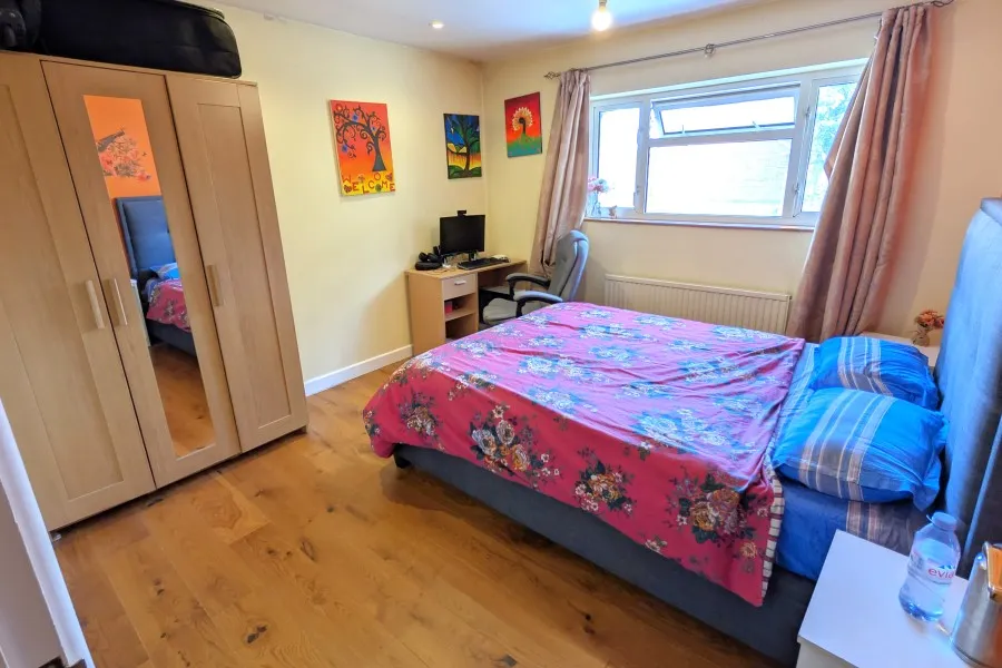 Hammond Road, Woking, GU21, photo 10