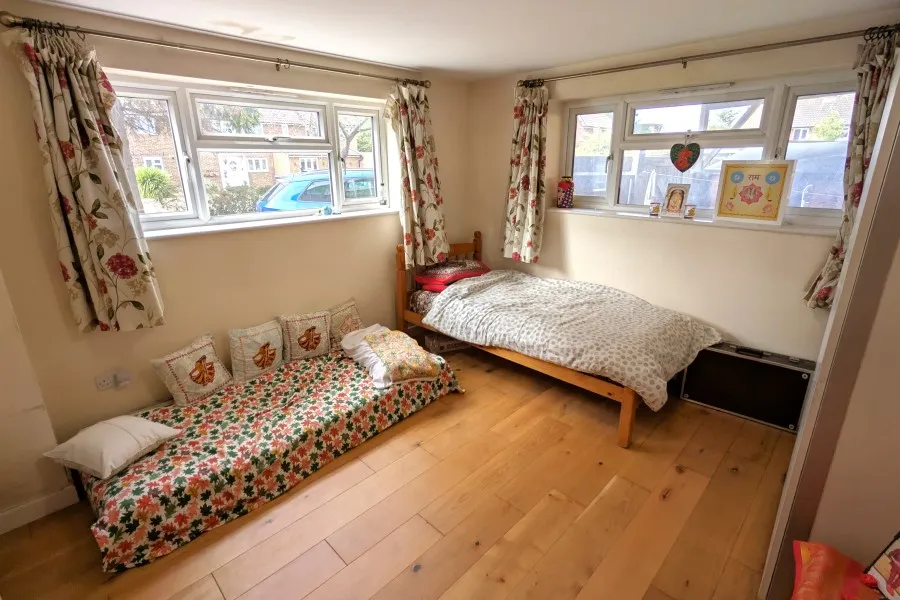 Hammond Road, Woking, GU21, photo 11