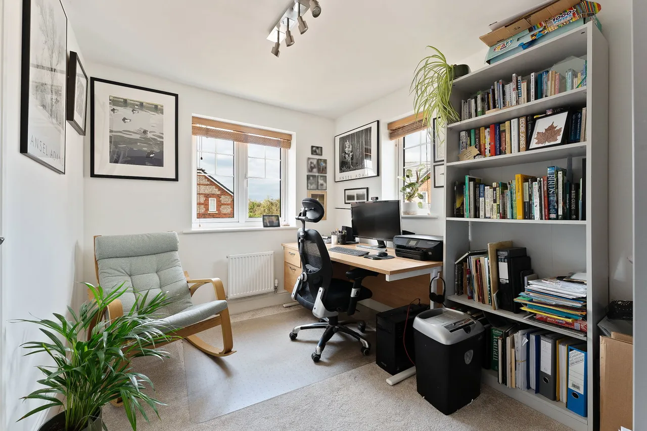Melchester Road, Salisbury, SP2, photo 12