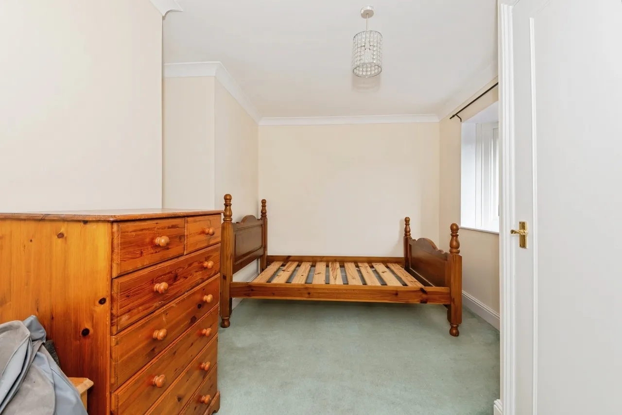 Lansdowne Road, Purley, CR8, photo 12