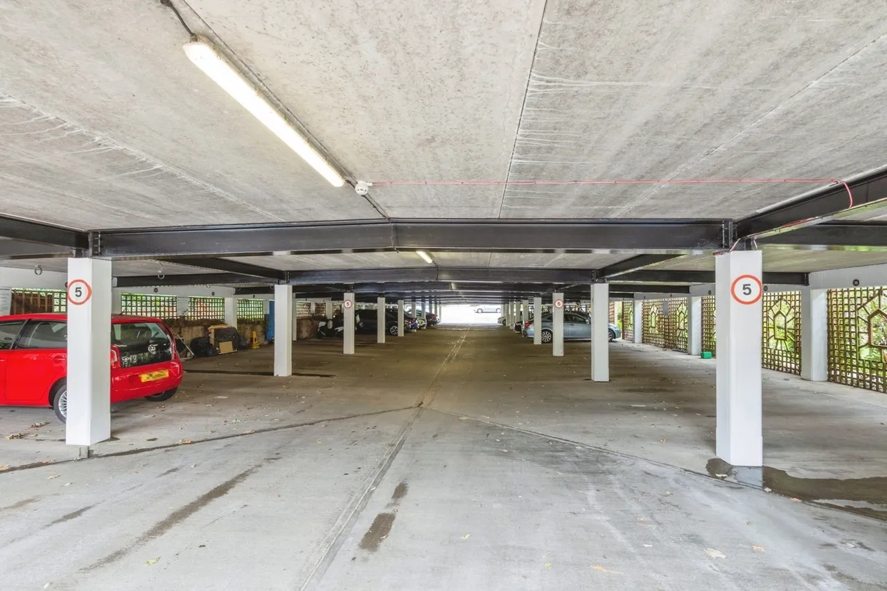 Lansdowne Road, Purley, CR8, photo 6