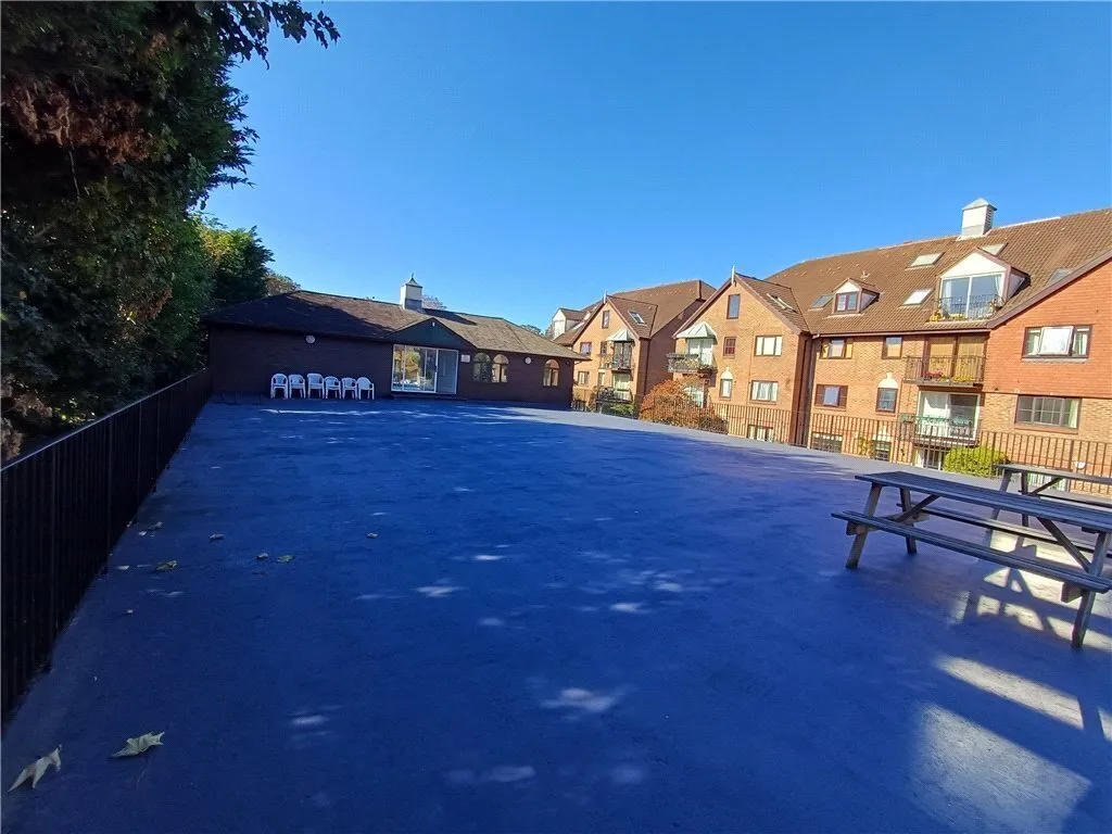 Lansdowne Road, Purley, CR8, photo 15