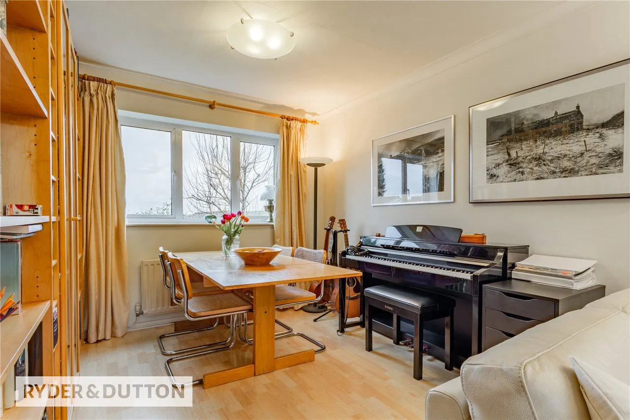 Betjeman Place, Shaw, OL2, photo 5