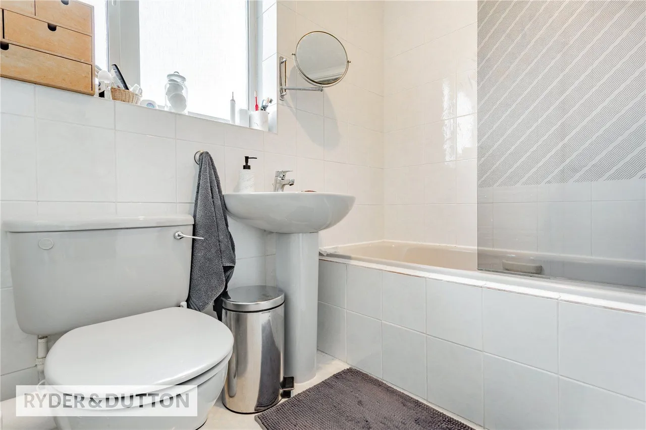 Betjeman Place, Shaw, OL2, photo 17