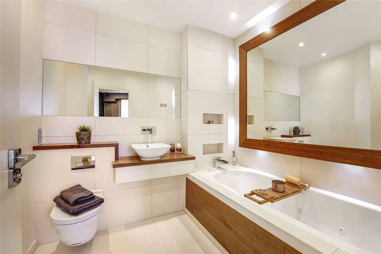 Queenstown Road, London, SW11 8NZ, photo 5