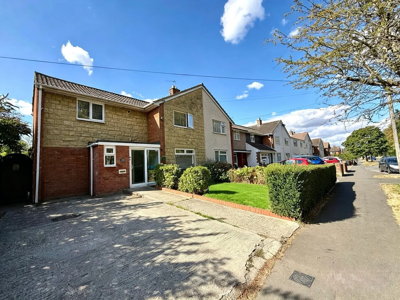 Shaftesbury Avenue, Swindon, Wiltshire, SN3 2AB, photo 2
