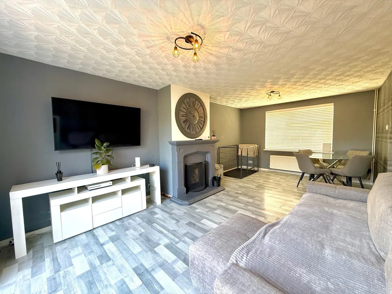3 bed house for sale — Shaftesbury Avenue, Swindon, Wiltshire, SN3 2AB
