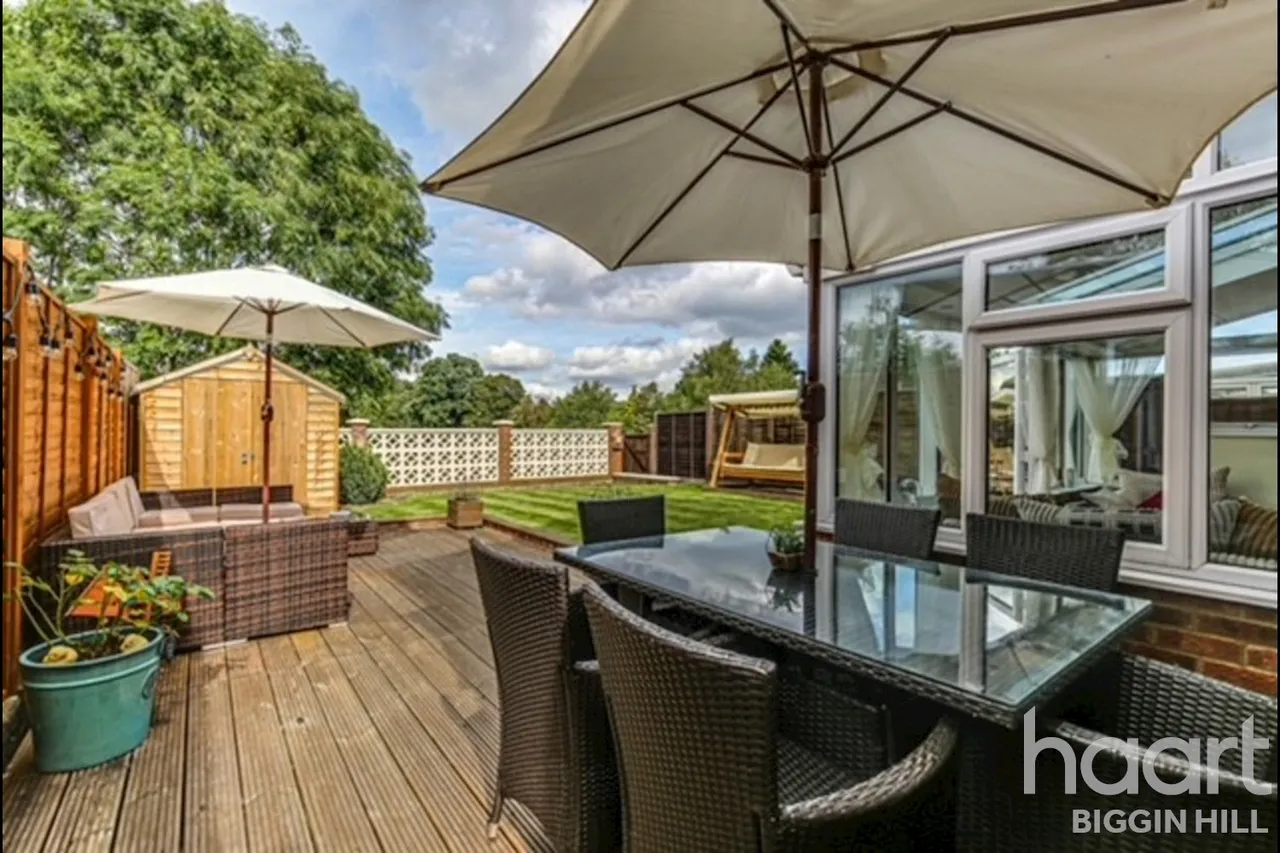 Juniper Close, Biggin Hill, TN16, photo 17