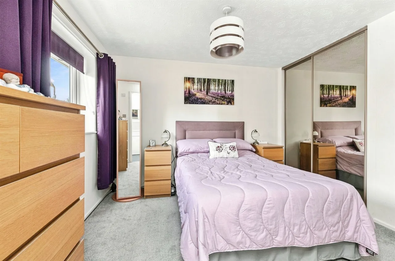 Grantley Place, Bradley, Huddersfield, photo 12