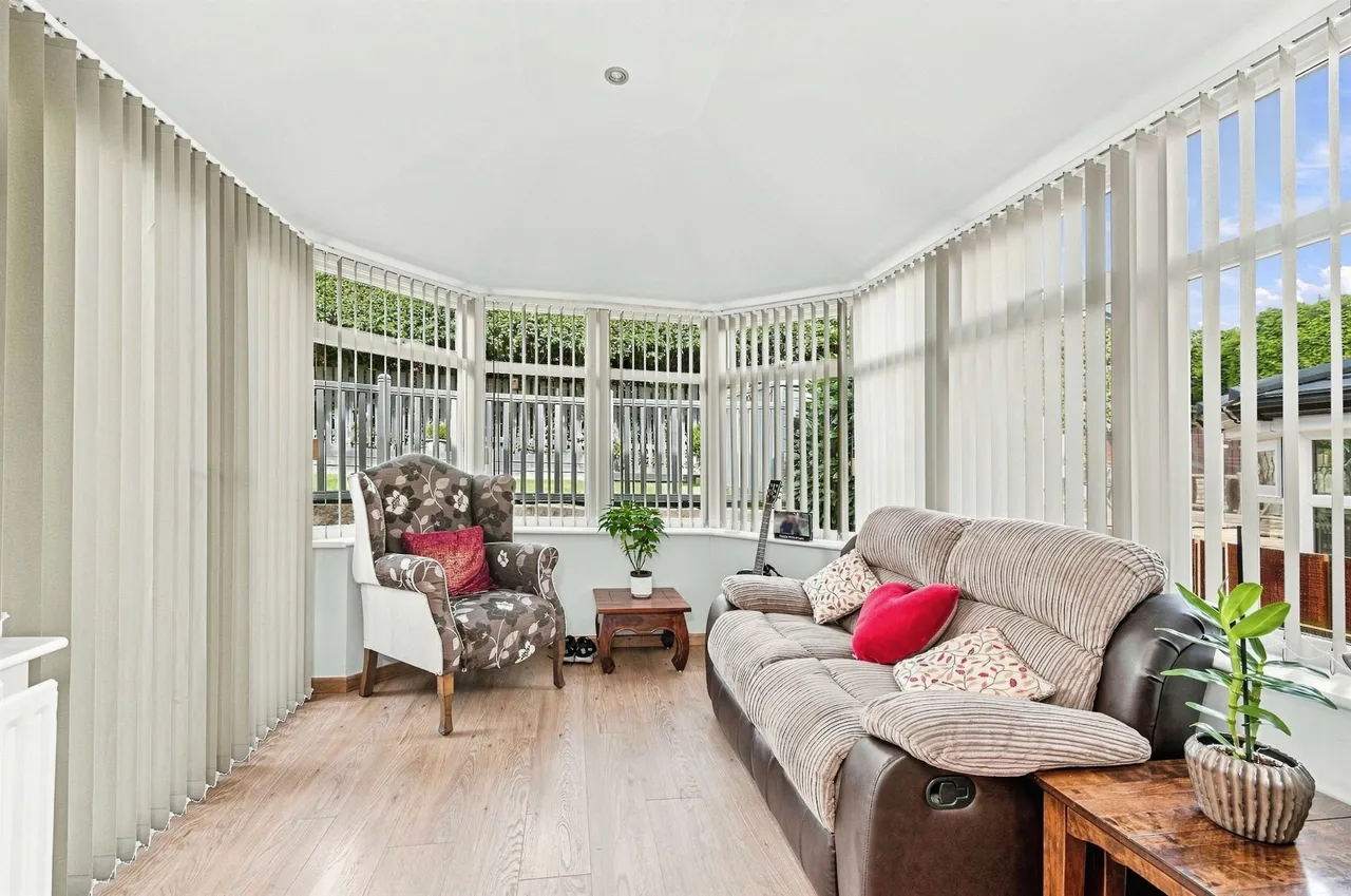 Grantley Place, Bradley, Huddersfield, photo 8