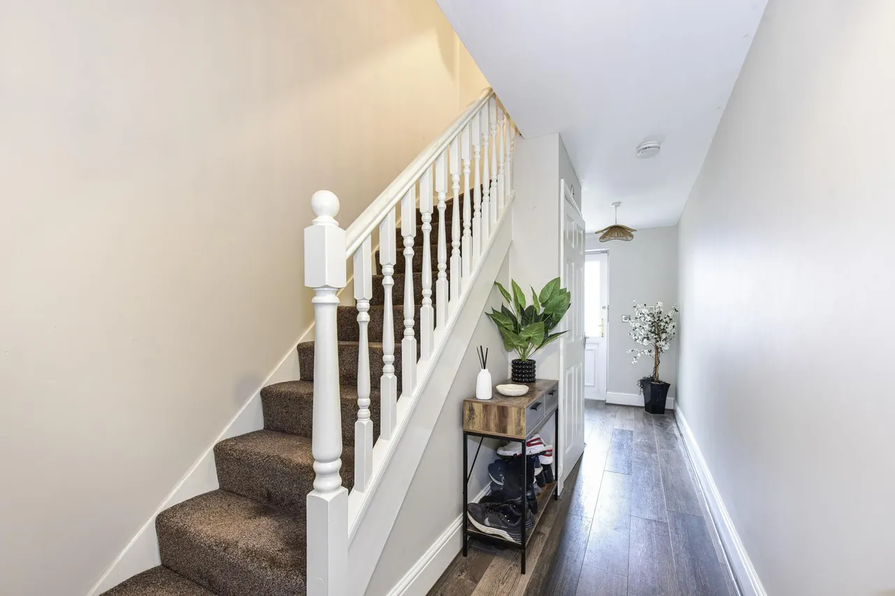 Ewers Road, Kimberworth, S61, photo 6