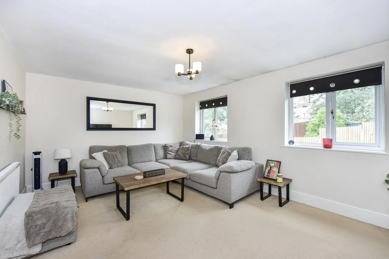 Ewers Road, Kimberworth, S61, photo 2