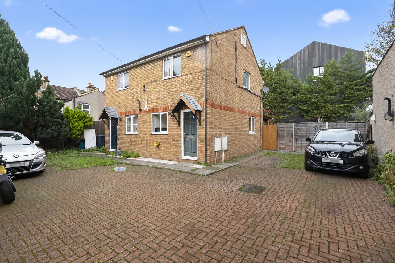 2 bed house for sale, Guildford Road, Croydon, CR0