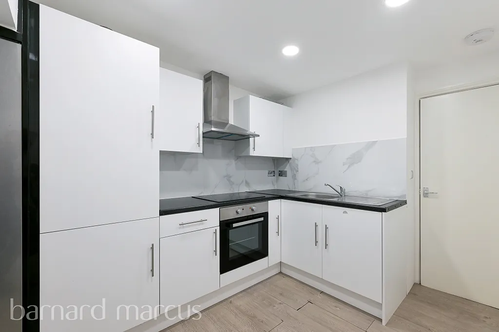 flat to rent — St. Johns Road, ISLEWORTH