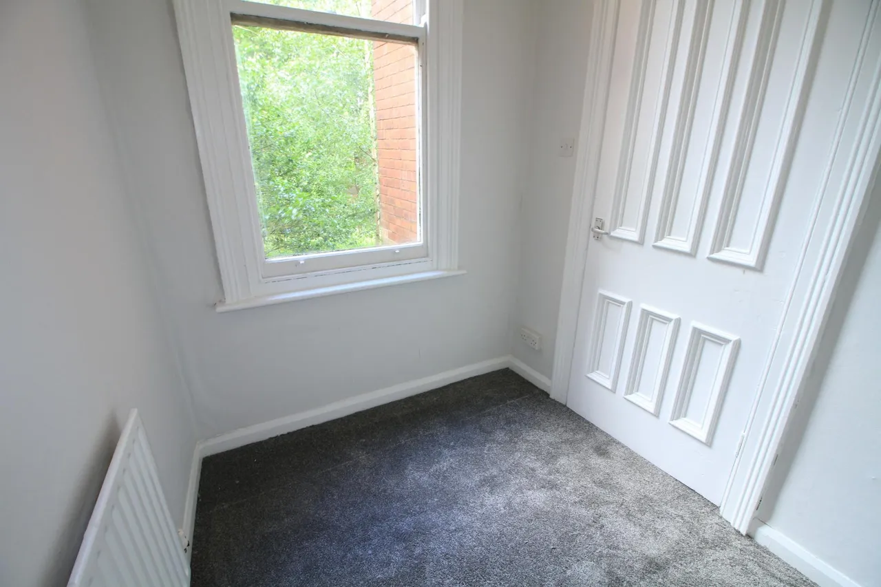 Waterloo Crescent, Nottingham, NG7, photo 8