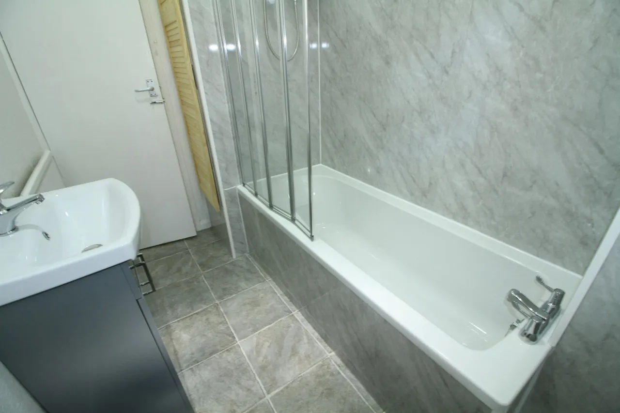 Waterloo Crescent, Nottingham, NG7, photo 10