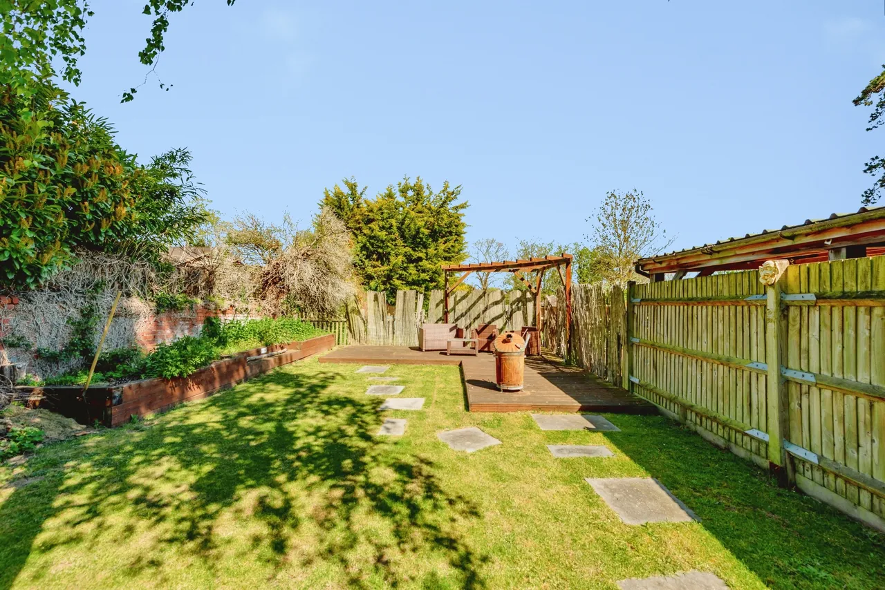 Eastbourne Road, Godstone, RH9, photo 19