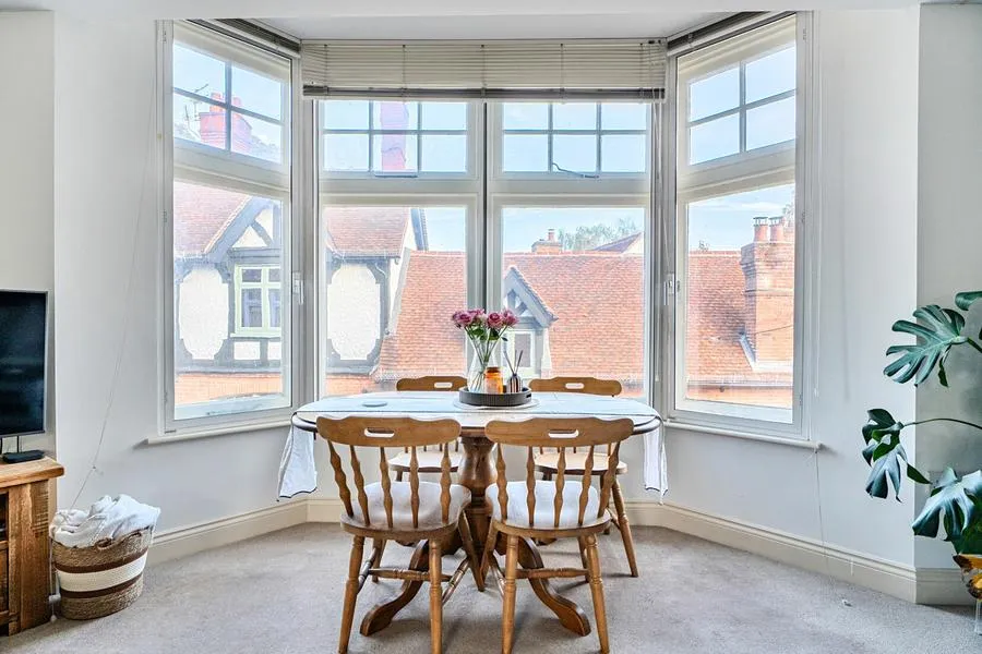 High Street, Wargrave, RG10, photo 9