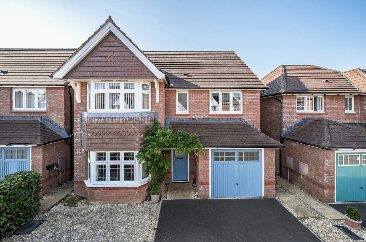 4 bed property for sale — Murrayfield Close, Plymouth, Devon, PL2