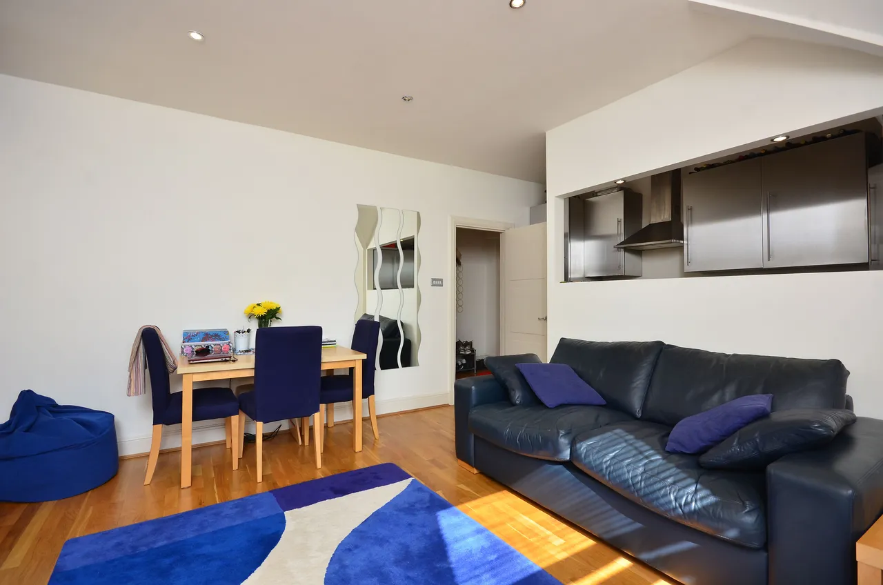 Flat 3a, 28 Shepherds Hill, London, photo 5
