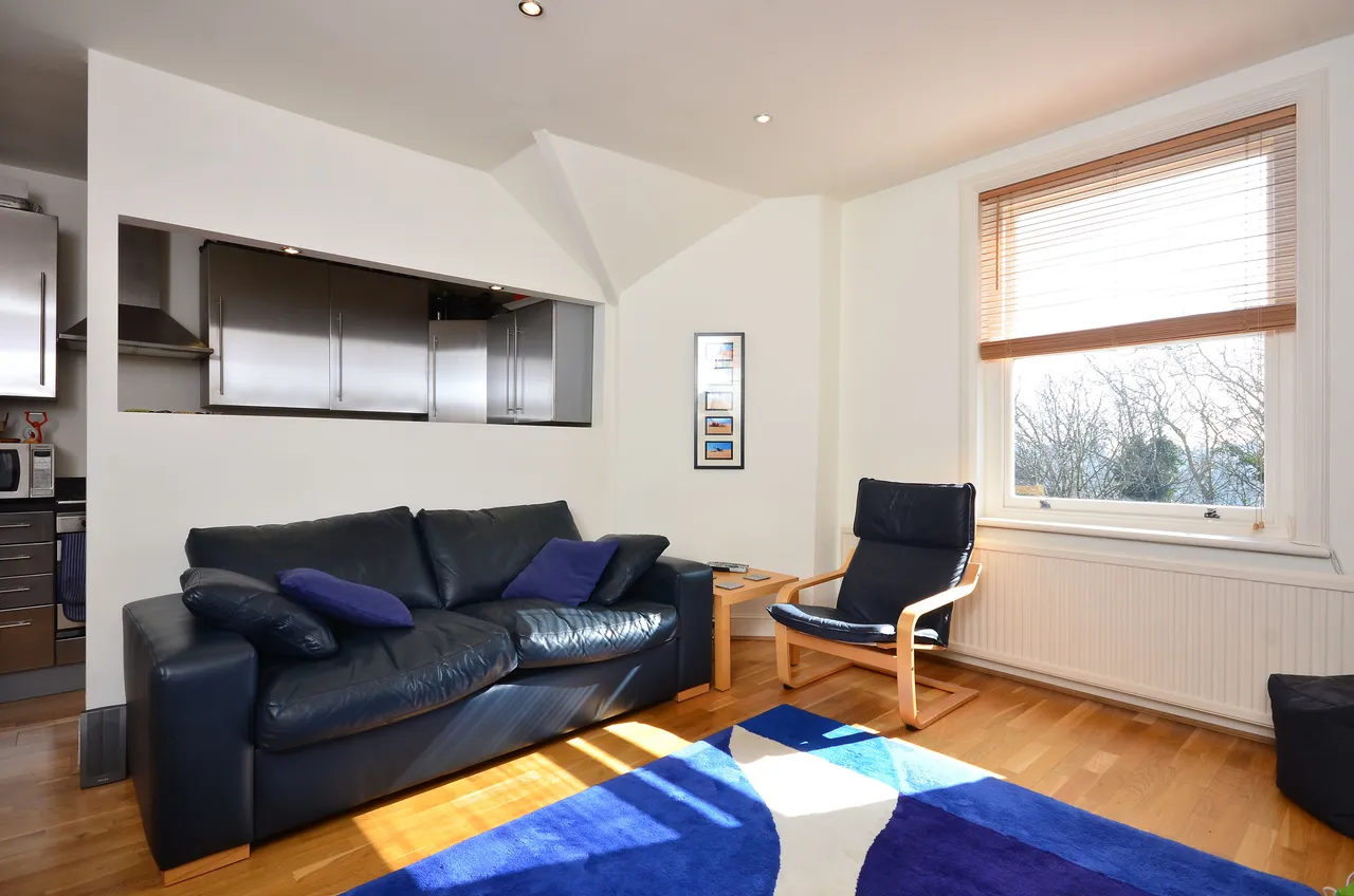 Flat 3a, 28 Shepherds Hill, London, photo 4