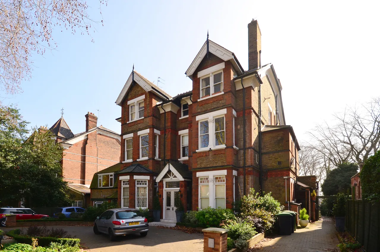 Flat 3a, 28 Shepherds Hill, London, photo 2