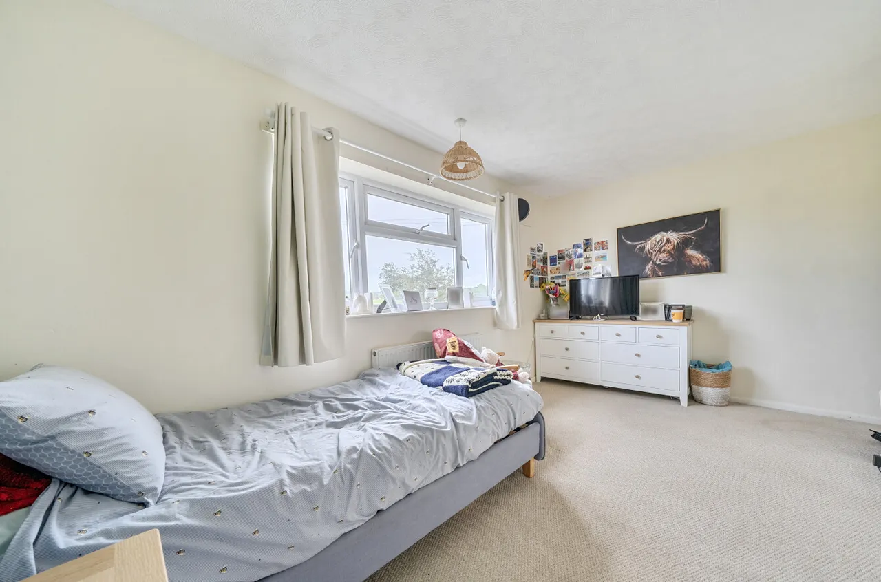 St. Michaels Crescent, Forden, photo 9