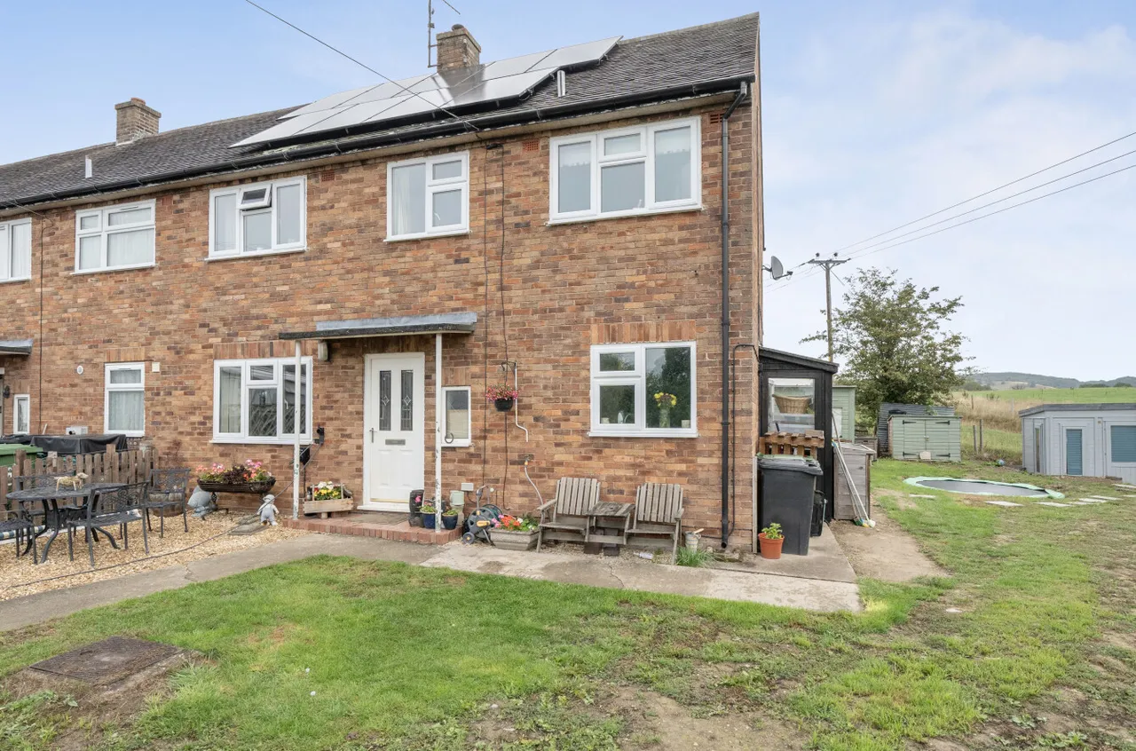 St. Michaels Crescent, Forden, photo 13