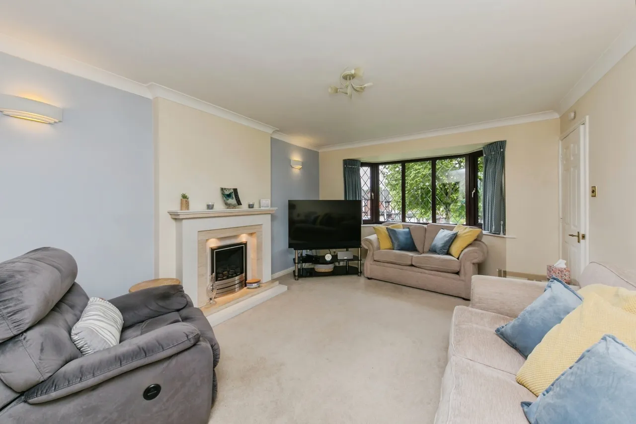 Cheveley Close, MACCLESFIELD, Cheshire, SK10, photo 3