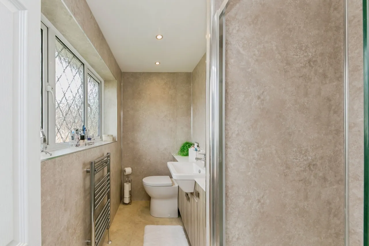 Cheveley Close, MACCLESFIELD, Cheshire, SK10, photo 9