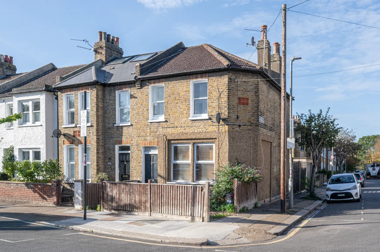 1 bed flat to rent, London, SW17
