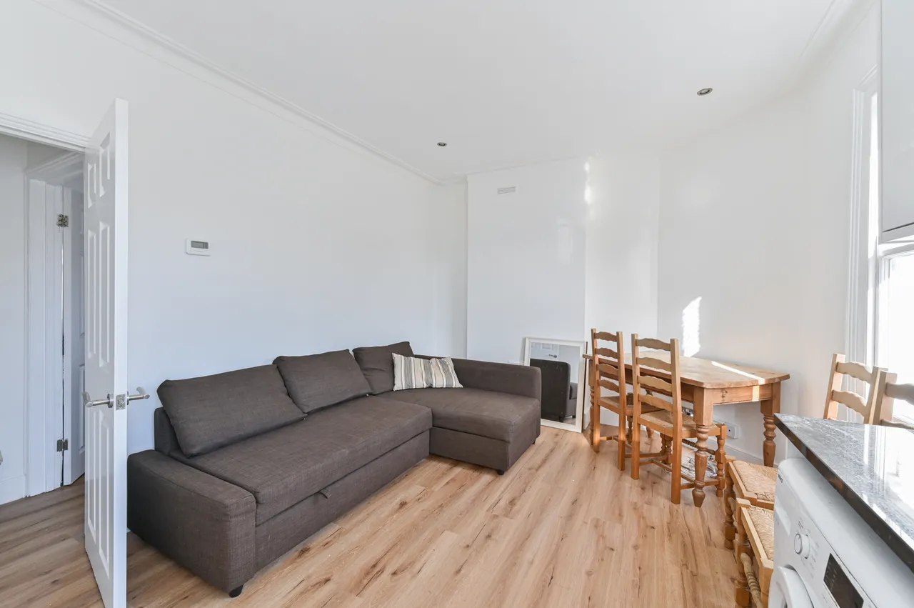 London, SW17, photo 15