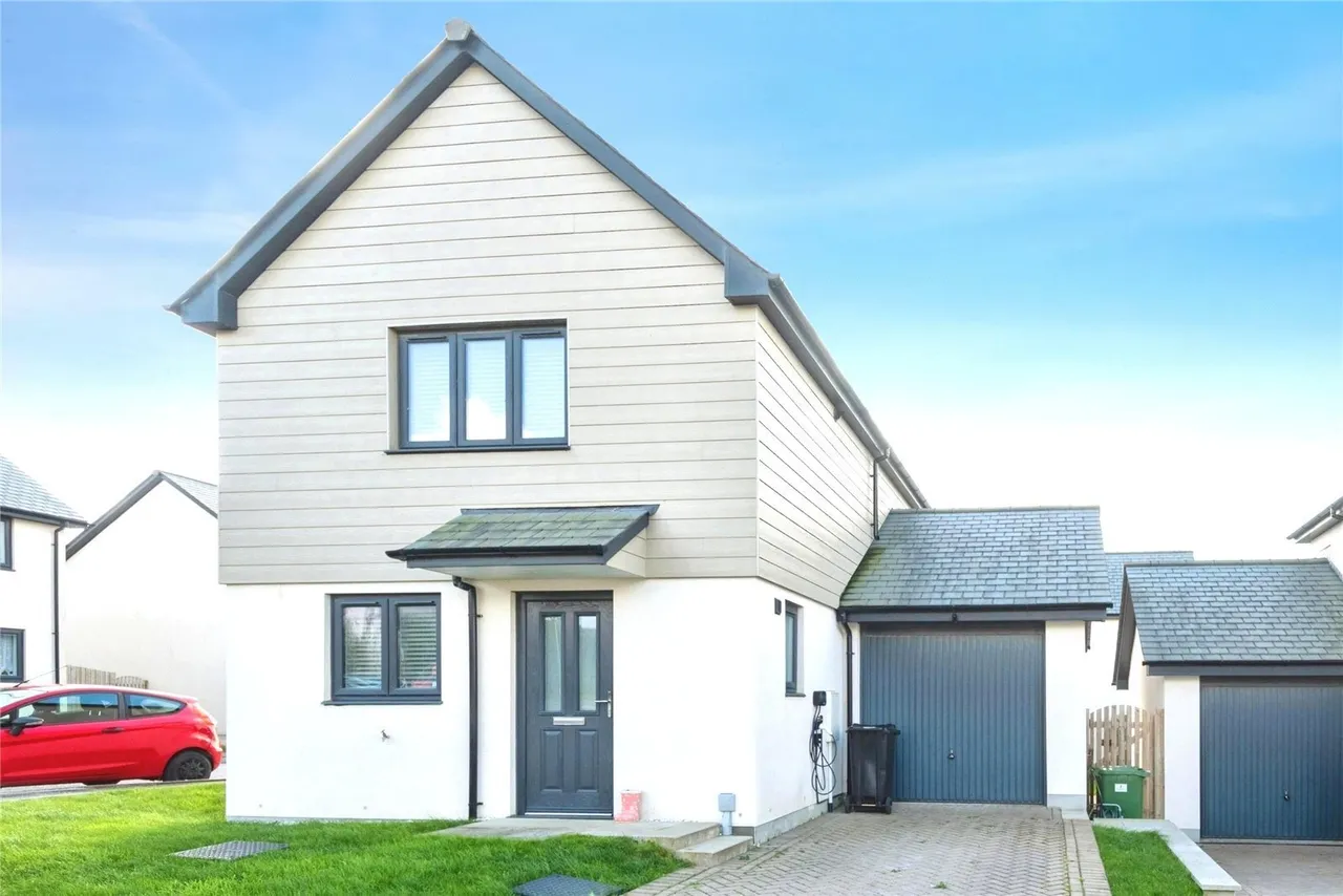 2 bed house for sale, Oakwood Drive, Bodmin, PL31
