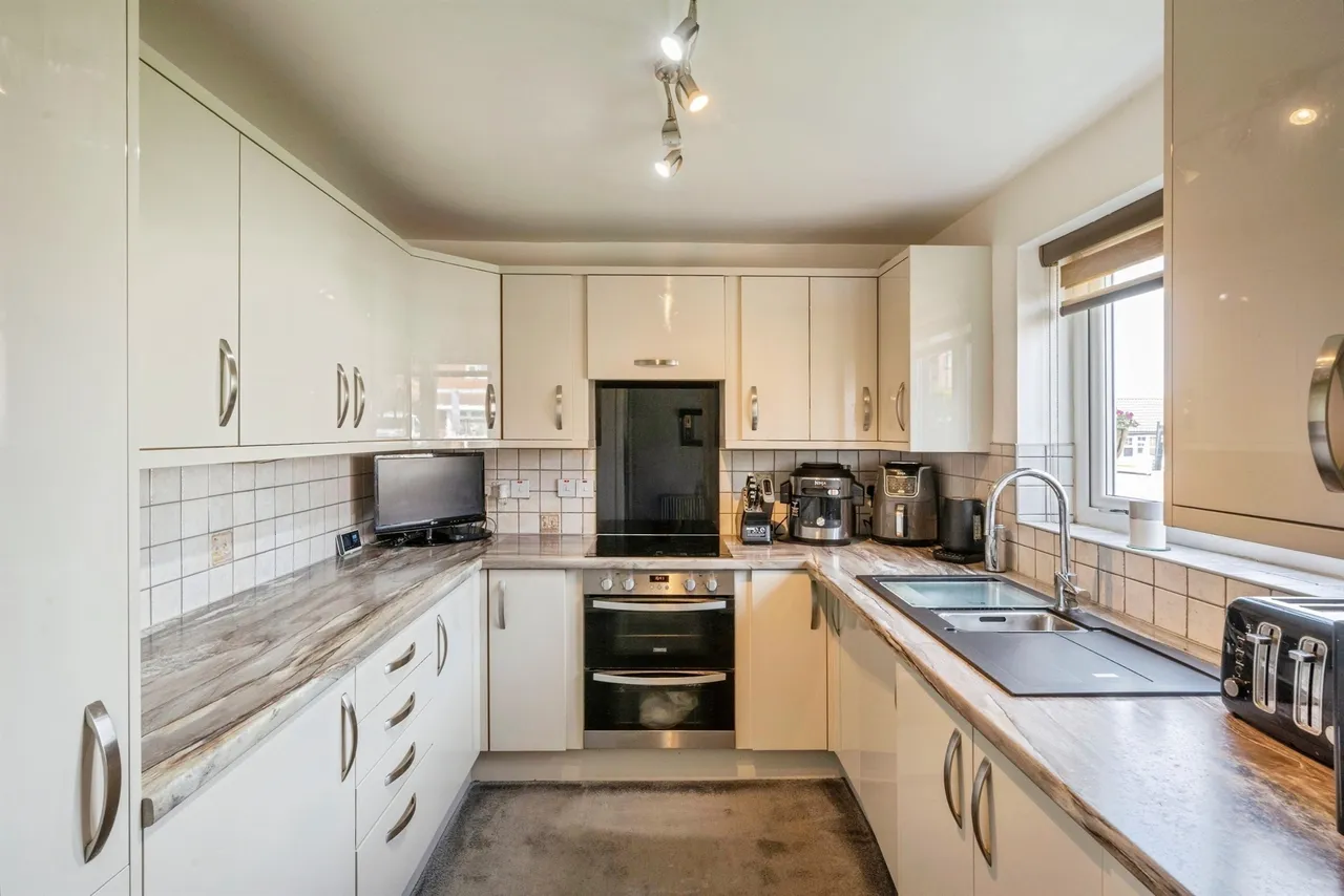 Lanark Drive, Mexborough, photo 2