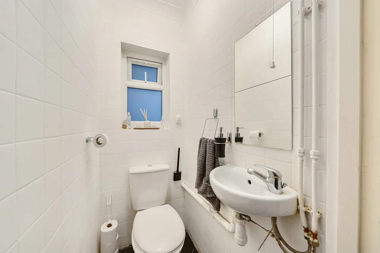 Norwich Road, Northwood, HA6, photo 12
