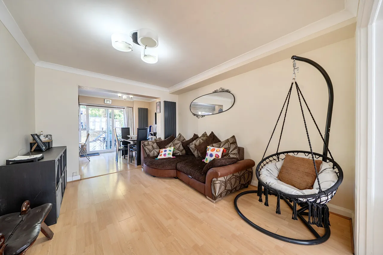 Norwich Road, Northwood, HA6, photo 5