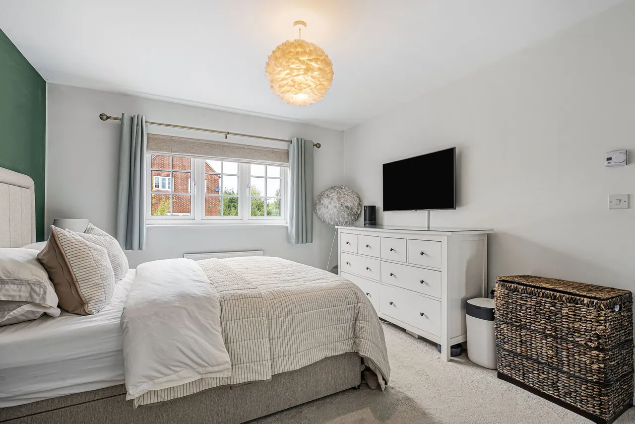 Squirrel Close, Brackley, NN13, photo 13