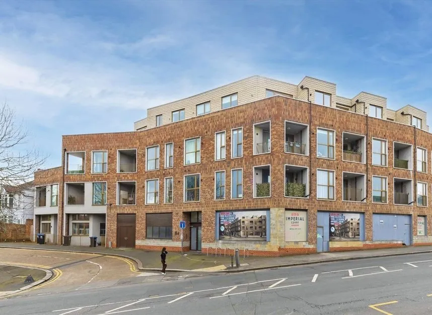 Streatham Road, Mitcham, CR4, photo 3