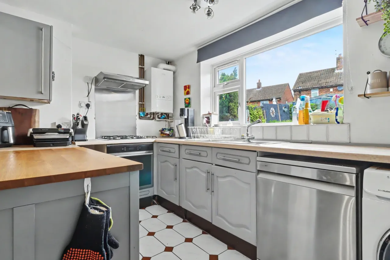 Mayfield Road, Stoke-On-Trent, photo 3