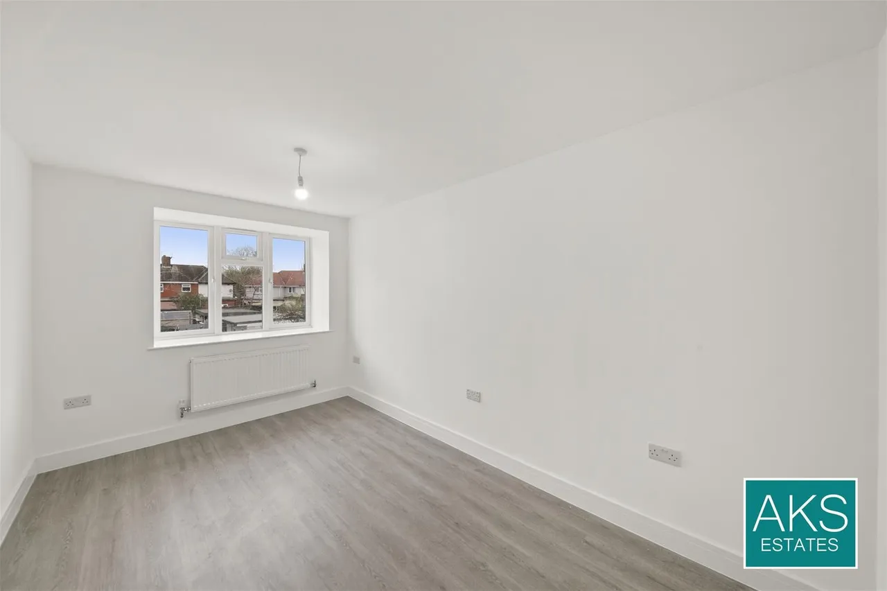 Panhard Place, Southall, photo 6